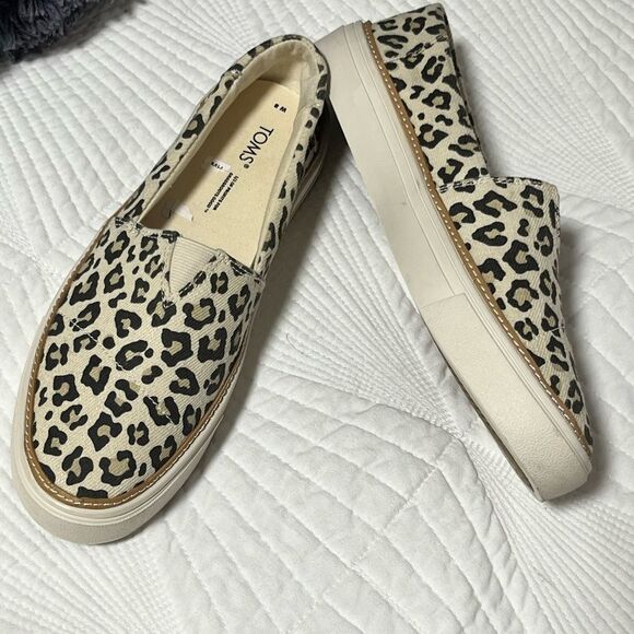 NWOT TOMS Parker Slip-Ons - Picture 7 of 13